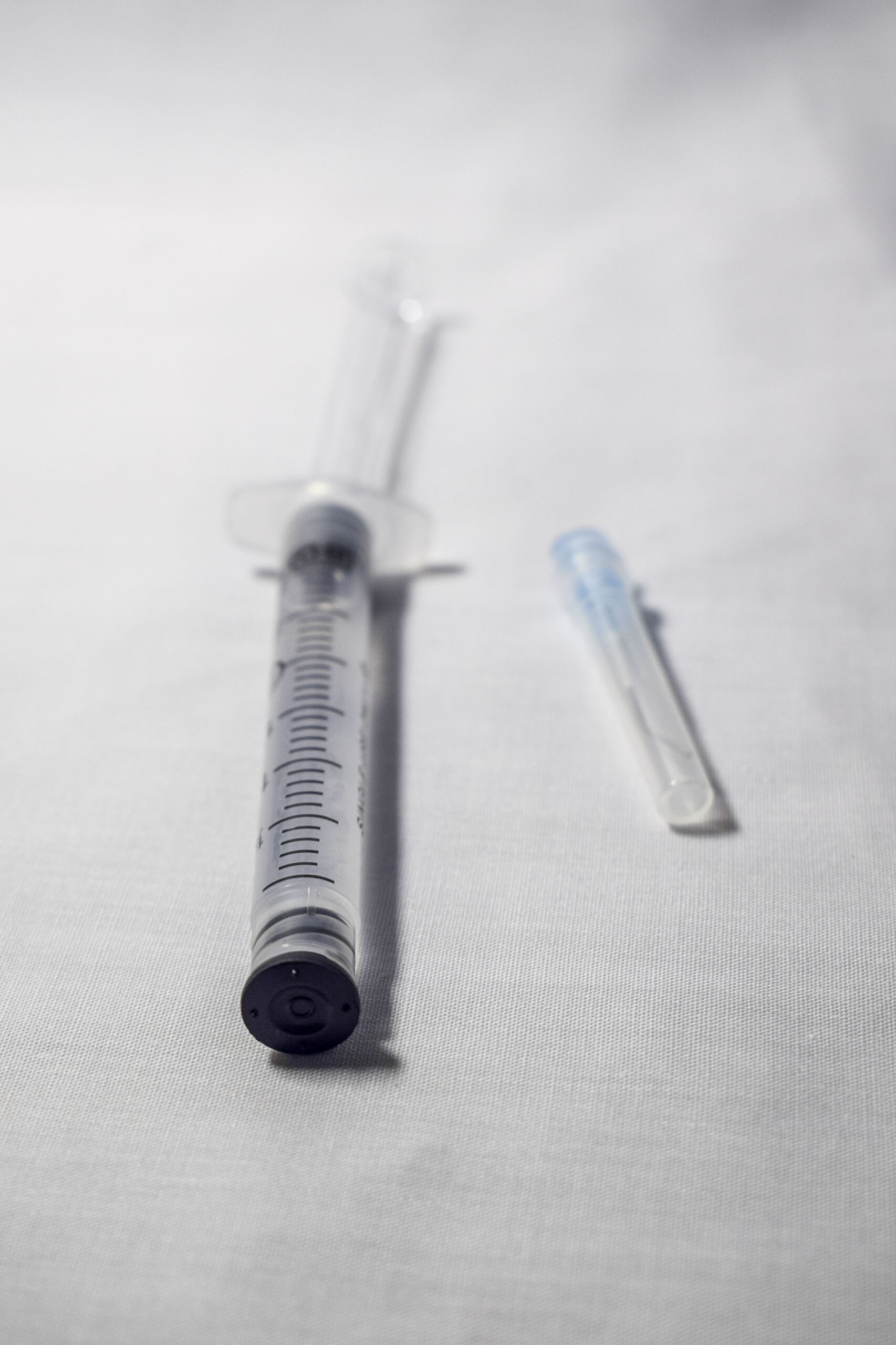 SOLUTION OPHTALMIQUE VISCOELASTIQUE_onsomable_medical_visions_pharma_ci_abidjan-9