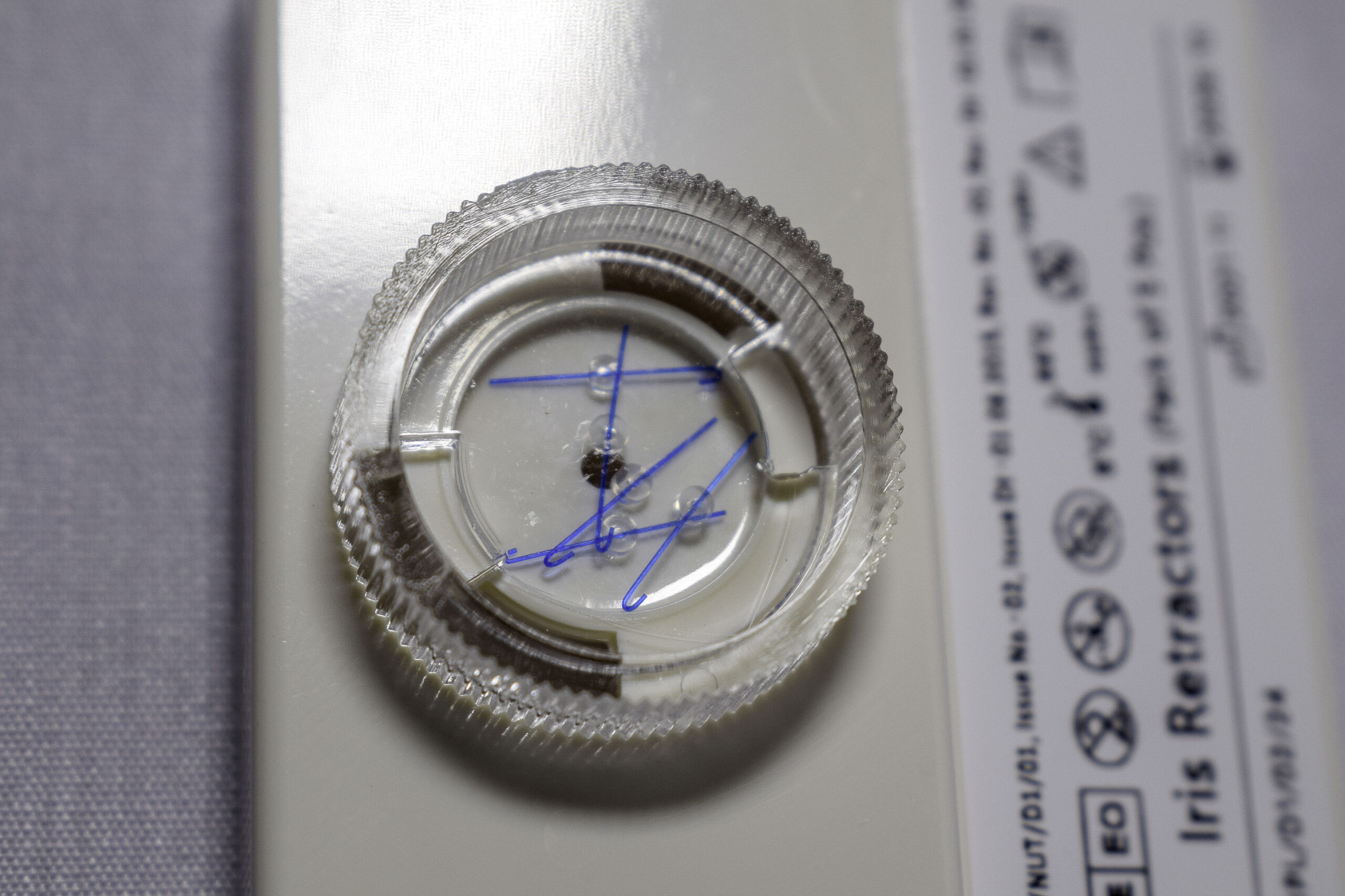 RETRACTEURS D_IRIS_consomable_medical_visions_pharma_ci_abidjan-6